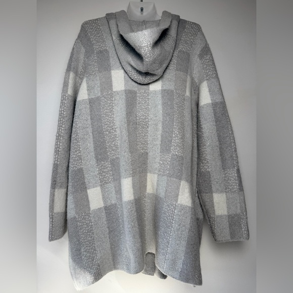 soft surroundings Plaid Hooded long gray Sweater Cardigan Women plus sz 1X Cozy - Picture 3 of 9